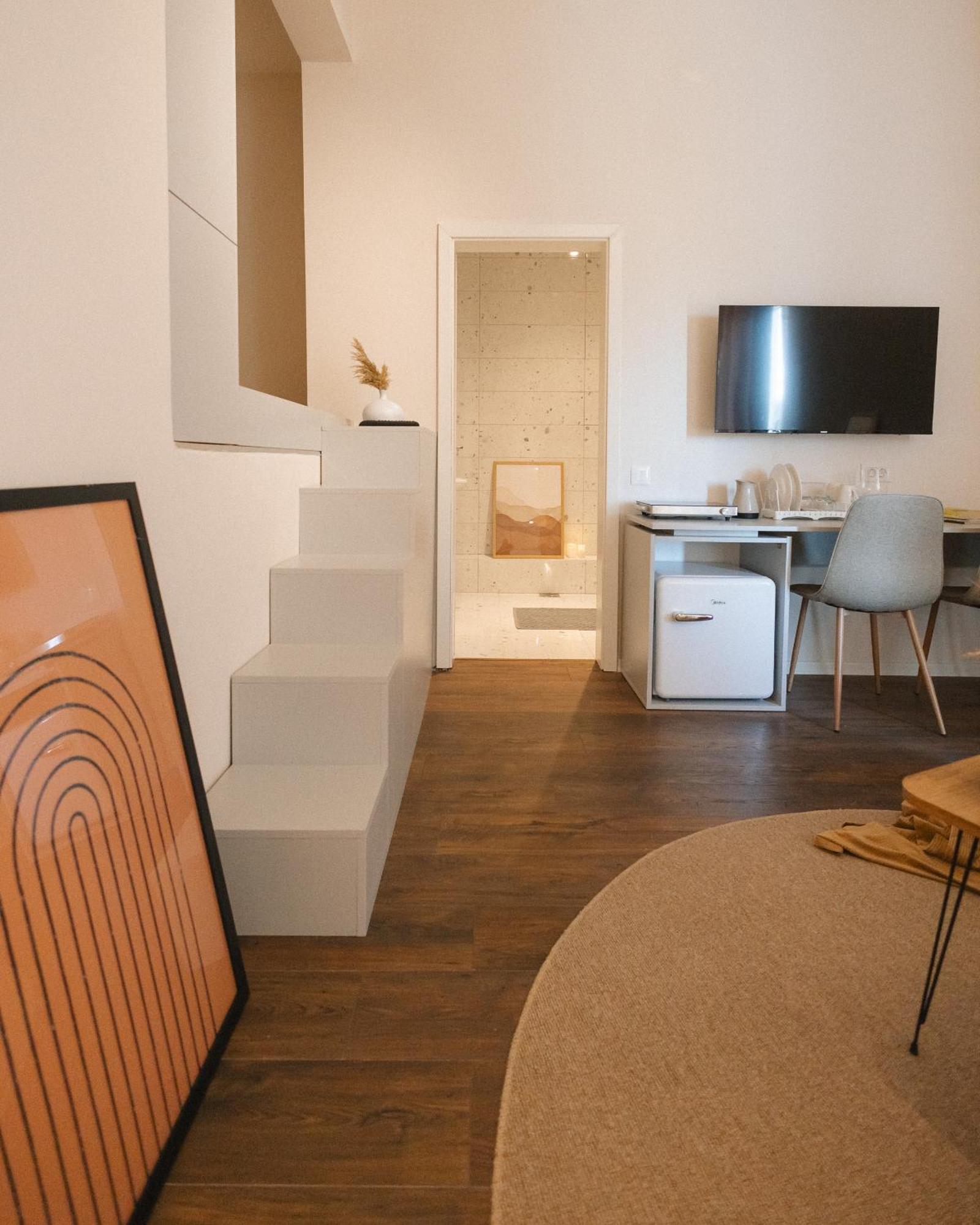 פרישטינה Etern Apart Hotel מראה חיצוני תמונה